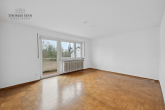 2 HÄUSER AUF EINEM GRUNDSTÜCK - ZWEIFAMILIENHAUS UND EINFAMILIENHAUS MIT GROßEM GARTEN - rechtes Haus Schlafzimmer