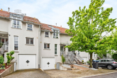 Teilw. modernisiertes gepflegtes RHH mit Garten, Garage und Badsanierung inklusive ! - sofort frei ! - Straßenansicht