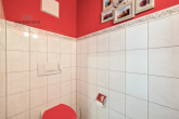 Teilw. modernisiertes gepflegtes RHH mit Garten, Garage und Badsanierung inklusive ! - sofort frei ! - EG: Gäste-WC