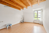 Teilw. modernisiertes gepflegtes RHH mit Garten, Garage und Badsanierung inklusive ! - sofort frei ! - OG: Schlafzimmer