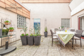 Individuell geschnittene 4 Zimmer Wohnung mit zwei Terrassen in ruhiger Wohnlage - Terrasse / Atrium