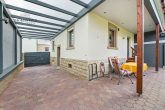 Carport/überdachter Eingangsbereich