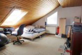 Geräumige Doppelhaushälfte 4 Kinderzimmer - 2 Bäder Garage - Photovoltaik - DG: Zimmer 2