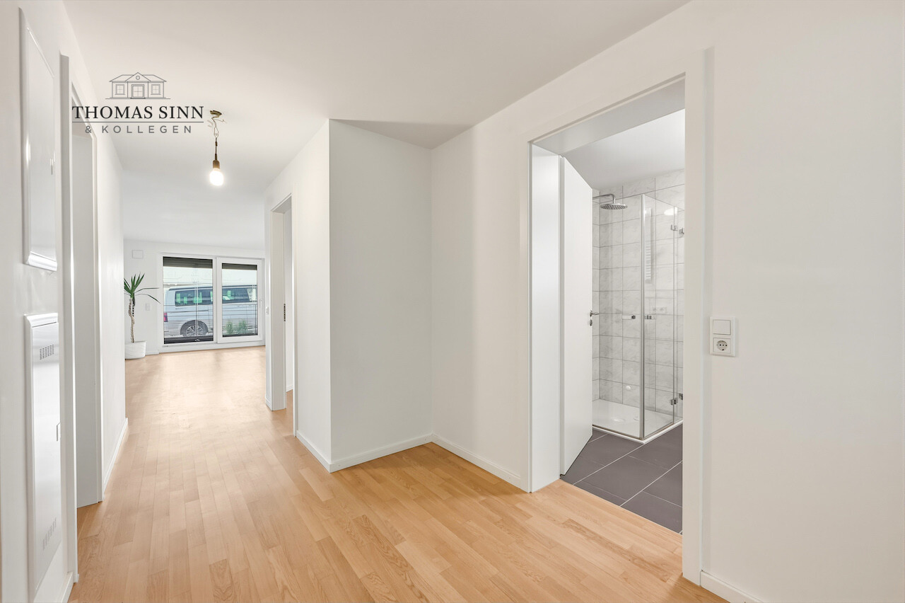 Neuwertige 3,5-Zimmer-Wohnung im EG mit ruhiger Terrasse und TG-Stellplatz bei Uhlandshöhe/Gänshaide - Foto 2
