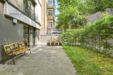 Neuwertige 3,5-Zimmer-Wohnung im EG mit ruhiger Terrasse und TG-Stellplatz bei Uhlandshöhe/Gänshaide - Terrasse in ruhiger Lage hinter dem Gebäude