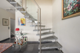 DG1: Treppe vom Wohn-/Esszimmer ins DG2