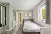 GROßES HAUS - HELL - MODERN - TOP-AUSSTATTUNG FÜR GRÖßERE FAMILIE ODER ALS GENERATIONENHAUS - Appartment EG: Zimmer