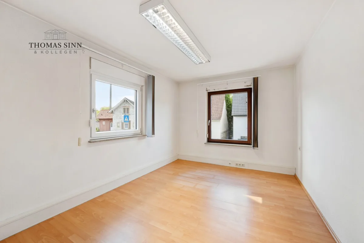 OG: Büro/Zimmer 4