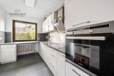 Renovierte 3-Zimmer-Wohnung mit Garage, Balkon und Heuchelberg-Blick in guter Lage - Küche