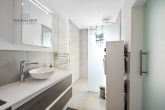 Renovierte 3-Zimmer-Wohnung mit Garage, Balkon und Heuchelberg-Blick in guter Lage - Neuwertiges Tageslichtbad