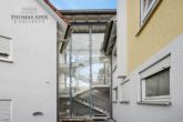 Ansprechende 2-Zimmer-Wohnung inkl. Zubehör und TG-Stellplatz! - Treppenhaus (Eingang der Straße abgewandten Seite)