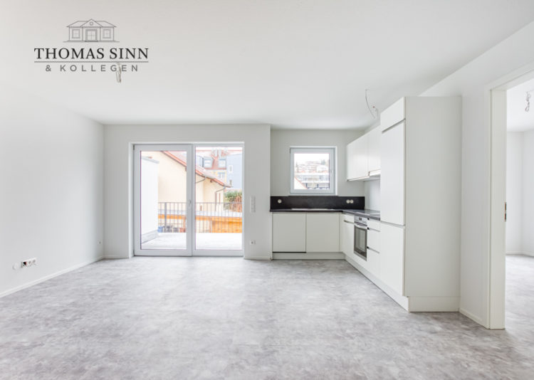 Neuwertige 2 Zimmer Wohnung mit Balkon und TG-Stellplatz 74189 Weinsberg