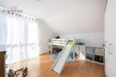Großzügige Doppelhaushälfte mit Einliegerwohnung in ruhigem Wohngebiet - OG: Kinderzimmer