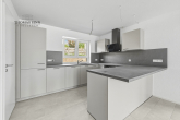 NEUABU - Exklusive Doppelhaushälfte mit Garage, Stellplatz und Balkon im Neubaugebiet "Hühnlesäcker" - OG: Küche