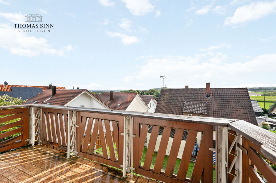 EG: Balkon mit Weitblick