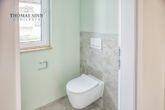 Puristisches Doppelhaus mit Premium Ausstattung in bester Randlage - Zwischengeschoss: Gäste WC