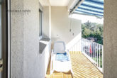 Stattliche Doppelhaushälfte - als 2-3-Familien-/ Einfamilienhaus nutzbar - in wunderbarer Wohnlage - OG: Balkon