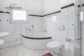 Exklusive, neuwertige 3,5 Zimmer DG-Penthouse Wohnung mit TG-Stellplatz in sehr guter Lage - Badezimmer