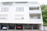 GEPFLEGTE 3,5-ZIMMER-WOHNUNG MIT CARPORT-STELLPLATZ IN BEVORZUGTER LAGE - Hausansicht