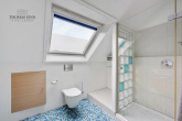 SCHÖNE 4,5 ZIMMER DOPPELHAUS-MAISONETTE WOHNUNG MIT GROßER TERRASSE IN SCHÖNER WOHNLAGE - DG: Bad
