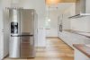 Teilmodernisiert + Ausbaupotential = ideales Haus für die Familie mit Platzbedarf! - ...und Side-by-Side Kühlschrank