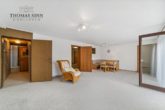 Komfortables Landhaus mit Doppelgarage Großzügige Aufteilung - guter Zustand Indoor-Pool vorbereitet - UG: Hobbyraum